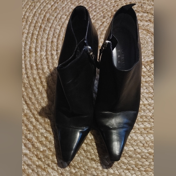 Lambertson Truex Black Leather.Booties Sz.37. 6.5 made in Italy - Picture 2 of 9